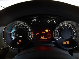 Картинка автомобили спидометры торпедо