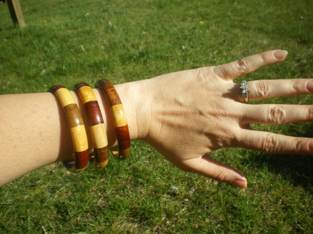 Обои картинки фото разное, украшения, аксессуары, веера, рука, колечко