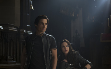 Картинка кино фильмы the mortal instruments city of bones город костей орудия смерти