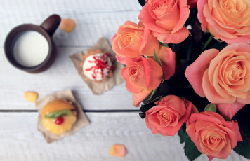 Картинка цветы розы кружка молоко букет