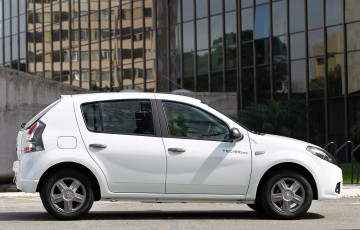 Картинка автомобили renault sandero tech run 2013г светлый