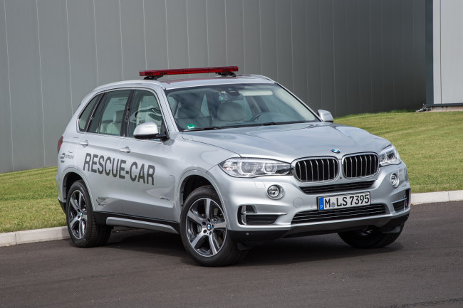Обои картинки фото автомобили, bmw, 2015г, f15, car, rescue, formula, e, xdrive40e, x5