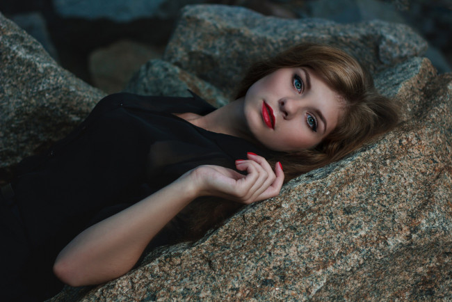 Обои картинки фото девушка, девушки, -unsort , брюнетки, темноволосые, модель