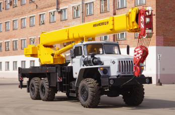 Картинка техника краны kraz
