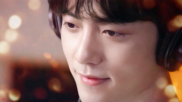 Картинка мужчины xiao+zhan актер лицо наушники