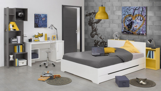 Обои картинки фото интерьер, детская комната, кровать, картины, письменный, стол