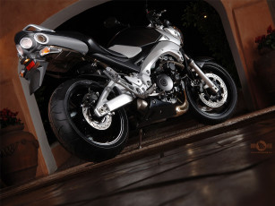 Картинка мотоциклы suzuki