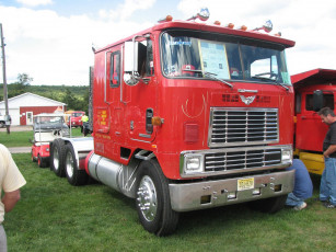 Картинка автомобили international