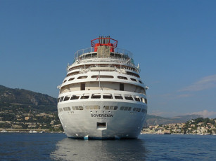 Картинка корабли лайнеры город