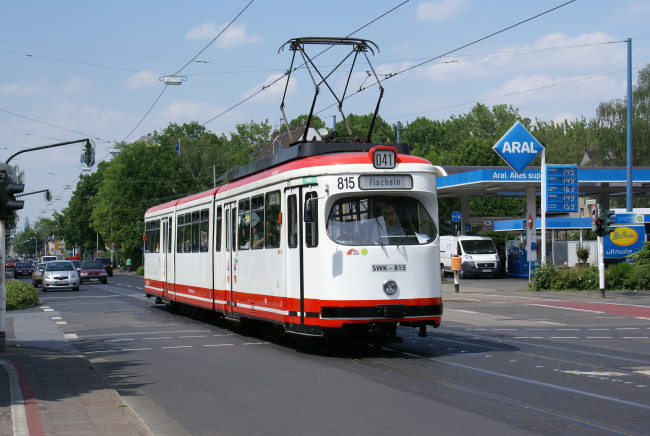 Обои картинки фото техника, трамваи, трамвай, рельсы, улица, город