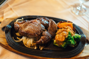 Картинка еда мясные+блюда овощи зелень раркое