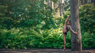 Картинка oceane+charoy девушки шпагат грация гимнастка