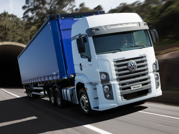 Обои картинки фото автомобили, volkswagen, constellation, tractor, 25-420, 2013г