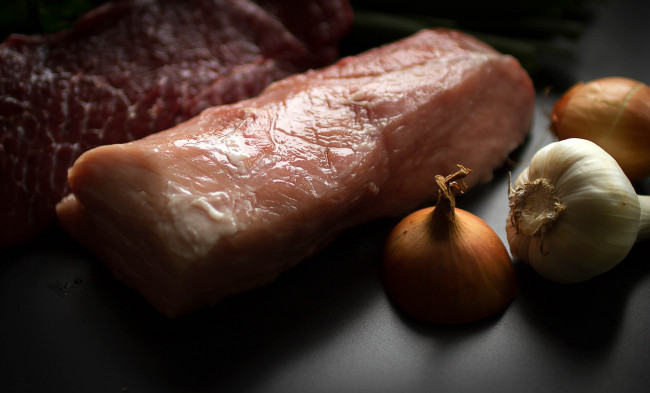 Обои картинки фото еда, мясные блюда, лук, мясо