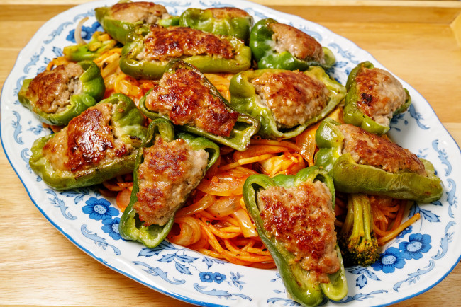 Обои картинки фото еда, вторые блюда, фаршированный, перец