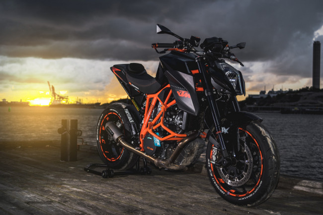 Обои картинки фото ktm 1290 superduke, мотоциклы, ktm, байк