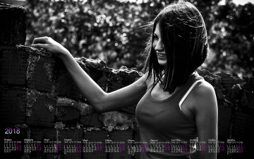 Картинка календари девушки черно-белое фото улыбка