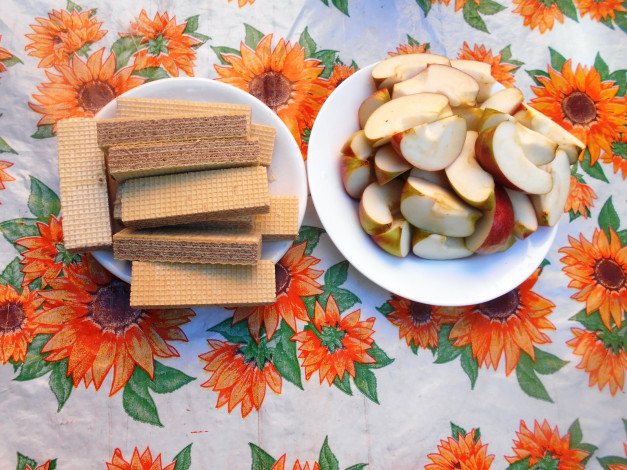 Обои картинки фото еда, Яблоки, бананы, яблоки