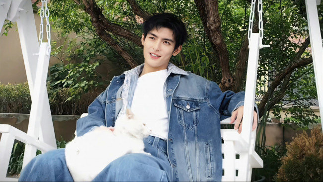 Обои картинки фото мужчины, wang hao xuan, ван, хао, сюань