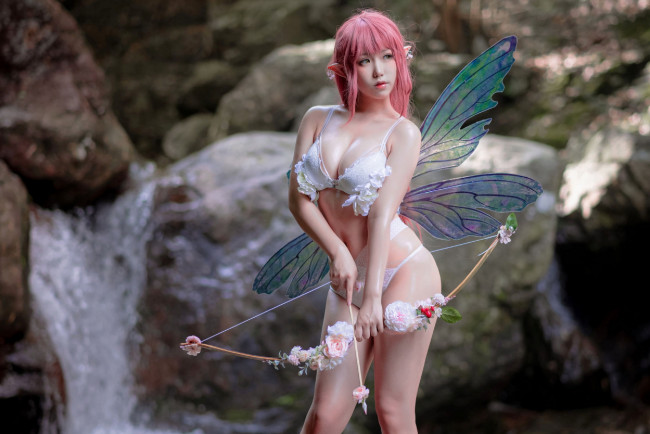 Обои картинки фото девушки, - креатив,  косплей, азиатка, косплей, крылья, лук