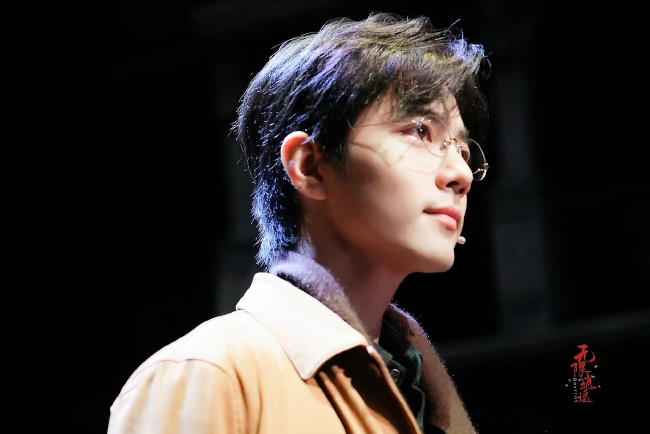 Обои картинки фото мужчины, xiao zhan, актер, лицо, очки