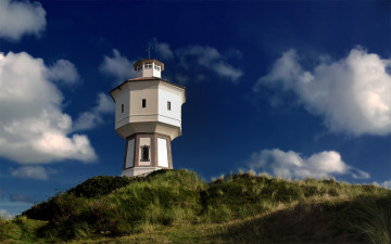 Картинка природа маяки облака трава