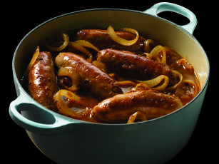 Картинка еда колбасные изделия кастрюля соус колбаса