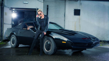 Картинка автомобили -авто+с+девушками девушка чёрный автомобиль