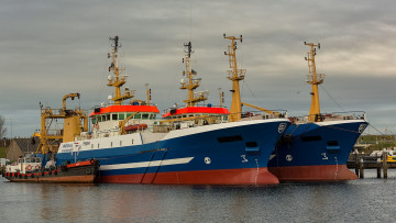 Картинка корабли траулеры +сейнеры +плавбазы рыболовы