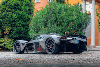 Картинка автомобили aston+martin aston-martin