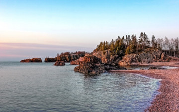 Картинка природа побережье море берег камни скалы деревья