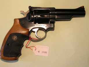 обоя оружие, револьверы