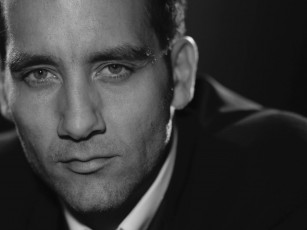 Картинка мужчины clive owen легкая небритость