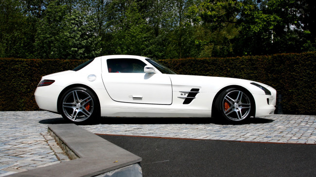 Обои картинки фото mercedes, sls, автомобили, benz, скорость, мощь, изящество, стиль, автомобиль