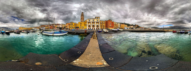 Обои картинки фото города, - улицы,  площади,  набережные, здания, пристань, набережная, лодки, тучи