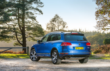 Картинка автомобили volkswagen r-line синий 2014г uk-spec tdi v6 touareg