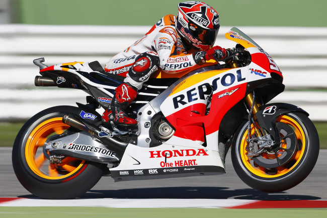 Обои картинки фото спорт, мотоспорт, трасса, экипировка, гонщик, байк