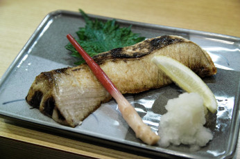 Картинка еда рыба +морепродукты +суши +роллы зелень