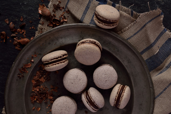 Обои картинки фото еда, макаруны, шоколад