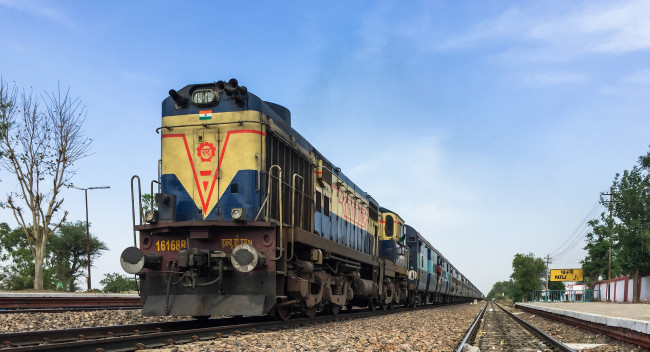 Обои картинки фото техника, поезда, локомотив, состав