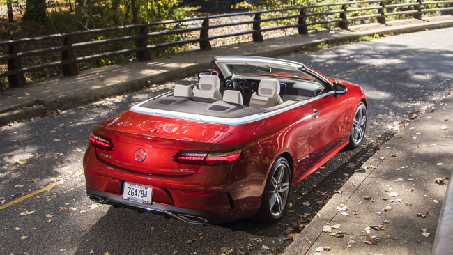 Обои картинки фото mercedes-benz e class e400 cabrio 2018, автомобили, mercedes-benz, class, e, красный, 2018, cabrio, e400