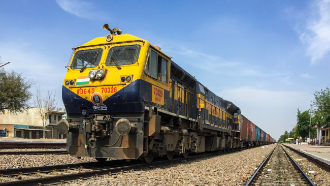 Обои картинки фото техника, поезда, локомотив, состав