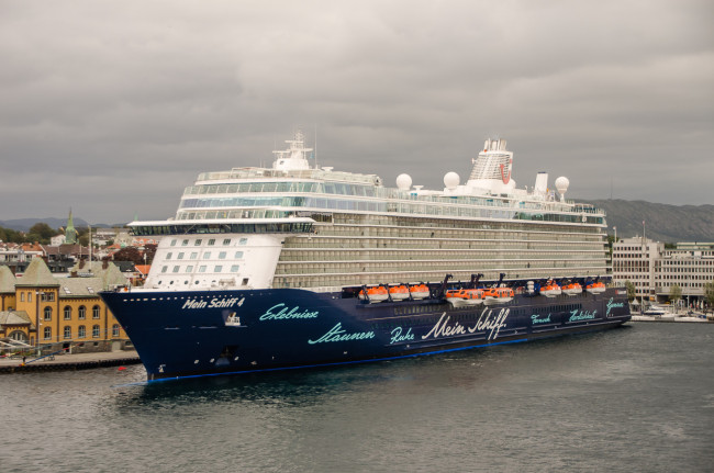 Обои картинки фото корабли, лайнеры, круиз, лайнер