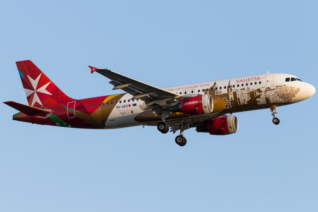 Обои картинки фото airbus a320, авиация, пассажирские самолёты, авиалайнер