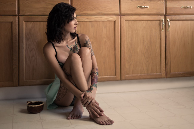 Обои картинки фото девушка, девушки, -unsort , брюнетки, темноволосые, модель