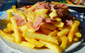 обоя еда, чипсы,  картофель фри, соус, картофель, фри, ветчина