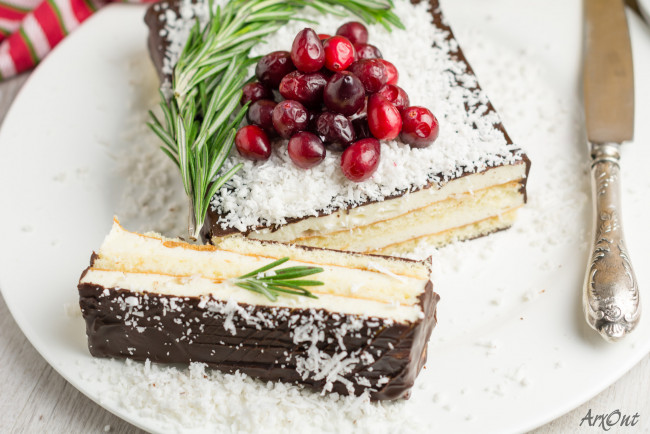 Обои картинки фото еда, торты, клюква, крем, торт