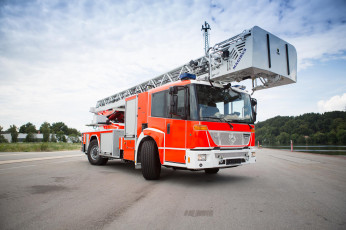 Картинка автомобили пожарные+машины mercedes-benz magirus dla 23-12 cs 2014г 1830 ll econic