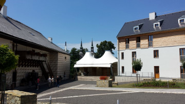 Картинка города -+здания +дома шпили