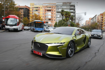 Картинка автомобили выставки+и+уличные+фото ds